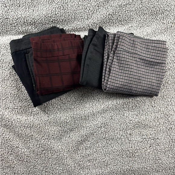 LOFT Women's Black, Red, and Gray Leggings size 12/L - Picture 2 of 15